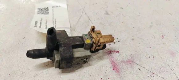 Jaguar XF X250 Turbo solenoid valve 72268701