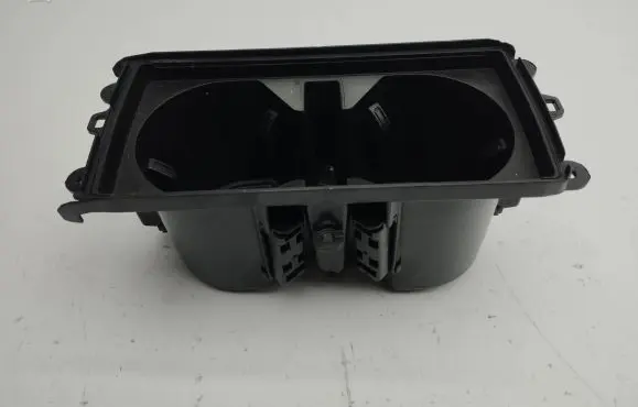 Cup holder front