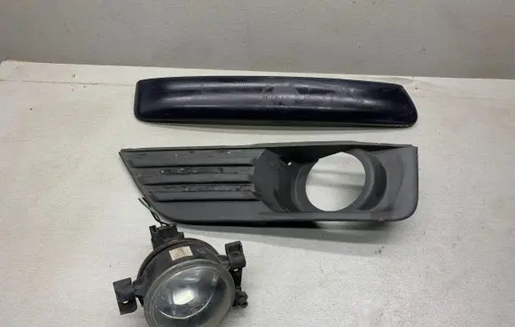 Ford Focus Front fog light 1N035401601 4M5119953AE 4M5117C755ADW