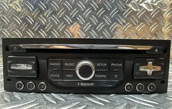 Peugeot 3008 I Radio/GPS head unit trim 98083777XT 18770B26