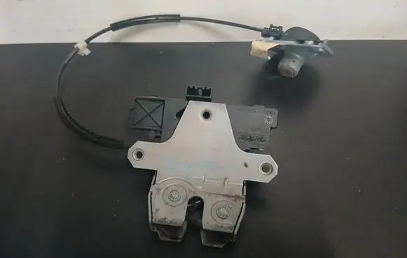 Volvo S80 Tailgate/trunk/boot lock/catch/latch 01043826000 6G9NF442A66A