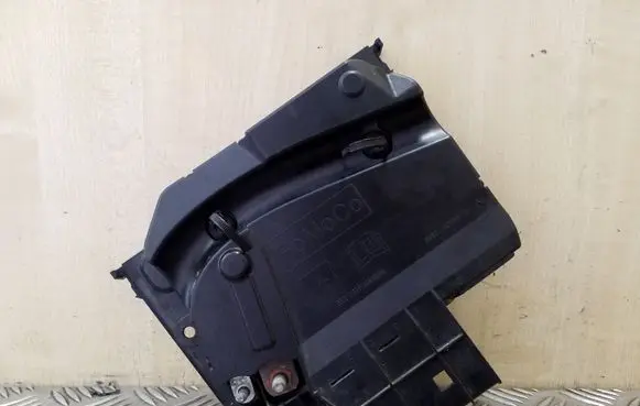 Ford Focus Fuse module 1802319041
