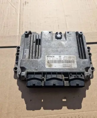 Renault Scenic II - Grand scenic II Engine control unit/module 8200391966 8200386508 0281011776