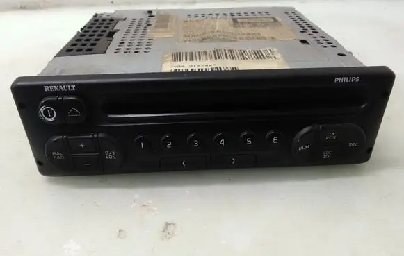 Renault Megane I Radio/CD/DVD/GPS head unit 7700426484