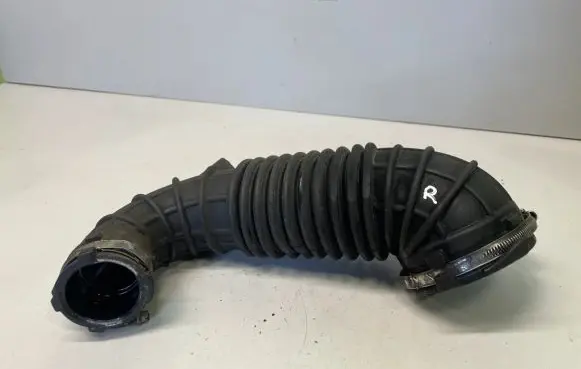 Audi A5 8T 8F Turbo air intake inlet pipe/hose 03G129629