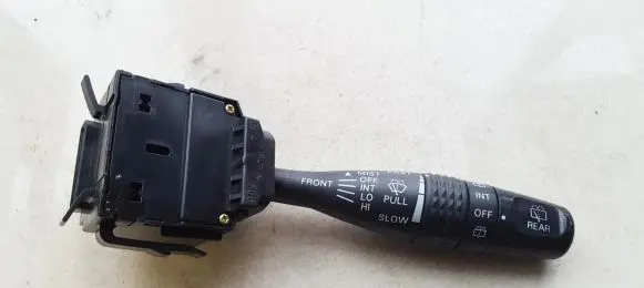 Mitsubishi Grandis Wiper control stalk 17D714