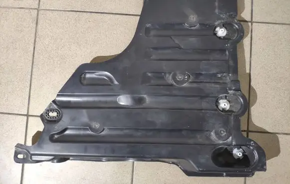 Peugeot 208 II Rear underbody cover/under tray 9823573680