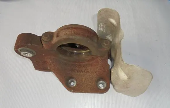 Volvo XC90 Driveshaft support bearing bracket 