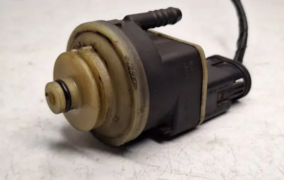 Mini One - Cooper Coupe R56 Fuel filter heater 8512436 13328512436