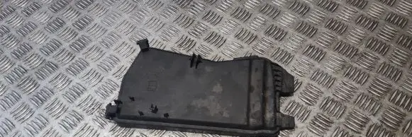 Mercedes-Benz CLS C218 X218 Fuse box cover A2125400082