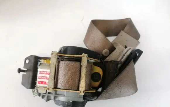 Chrysler Pacifica Front seatbelt
