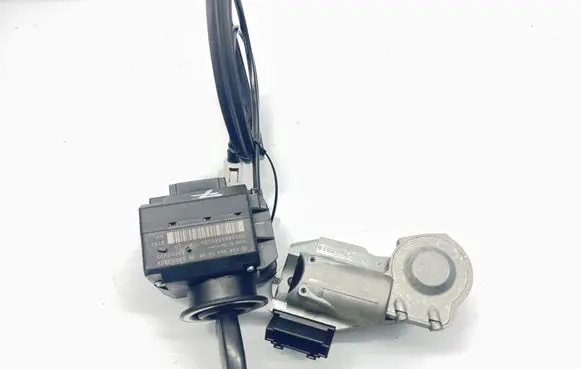 Mercedes-Benz CLK A209 C209 Engine ECU kit and lock set 2095450508 A2034621130