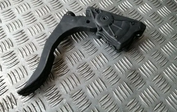Audi A6 S6 C6 4F Accelerator throttle pedal 4F1723523B 6PV00898406