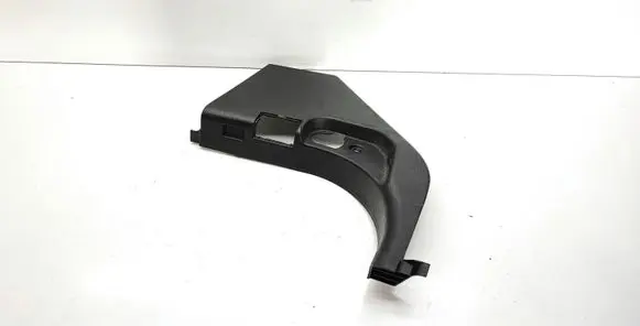 Foot area side trim