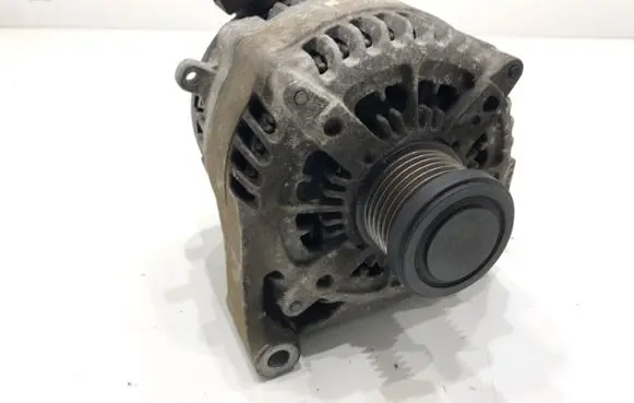BMW 3 F30 F35 F31 Generator/alternator 7605478