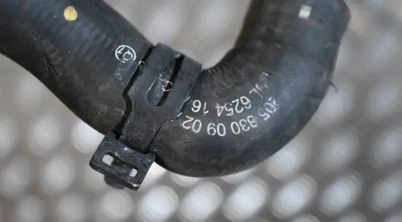 Mercedes-Benz C W205 Engine coolant pipe/hose A2058300902555525