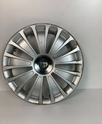 Alfa Romeo Mito R16 wheel hub/cap/trim 50508972