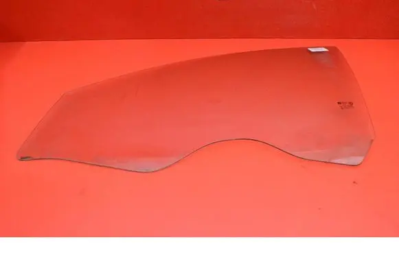 Chevrolet Cruze Front door window glass four-door 