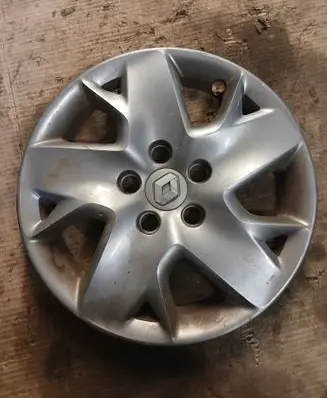 Renault Megane III R16 wheel hub/cap/trim 403151379R