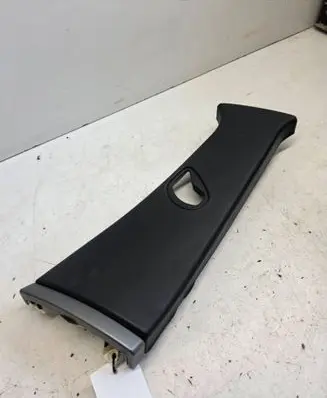 BMW 7 E65 E66 (B) pillar trim (top) 51437001
