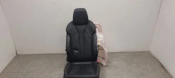 Skoda Enyaq iV Front driver seat