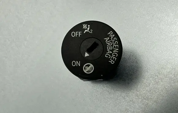 BMW X1 F48 F49 Passenger airbag on/off switch 9326501