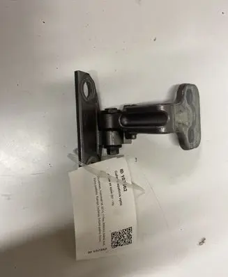 Jaguar XF X250 Rear door lower hinge
