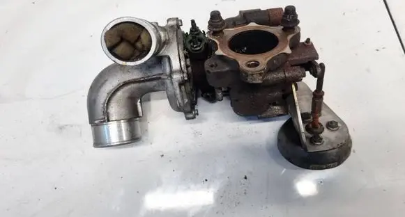 Toyota RAV 4 (XA40) Turbo 172010R062