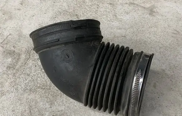 BMW 3 E90 E91 Air intake hose/pipe 7532755 4507127219