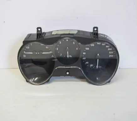 Seat Altea XL Speedometer (instrument cluster) 5P0920822E