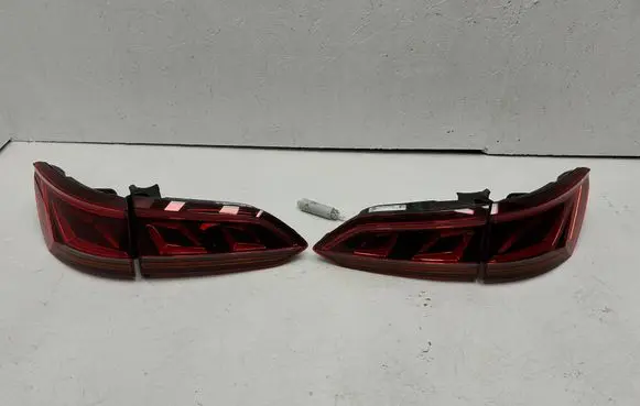 Volkswagen Touareg III Rear/tail lights 760945207A 760945208A 760945308A