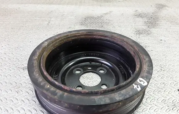 Audi A4 S4 B7 8E 8H Crankshaft pulley 03G105243