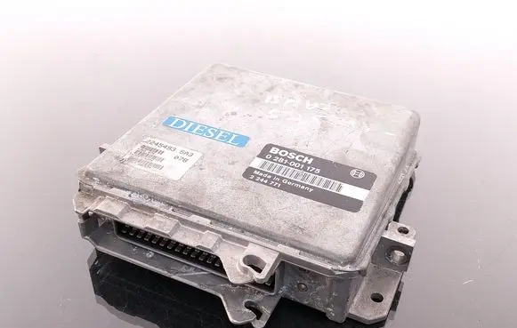 BMW 5 E34 Engine control unit/module 0281001175 22454935A3 2245493