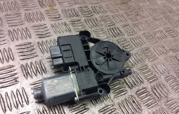 Seat Arona Front door window regulator motor 5q0959108d