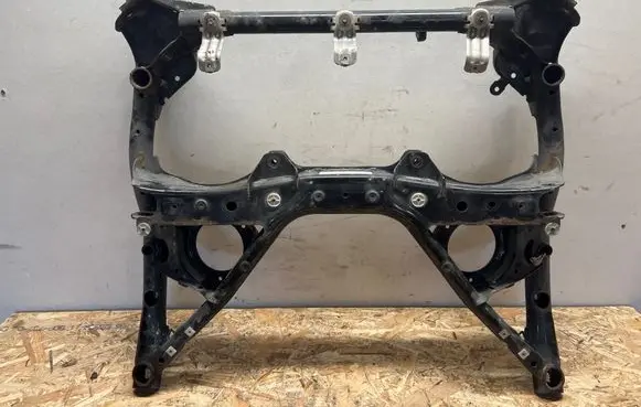 BMW 1 F20 F21 Front subframe 4811774597