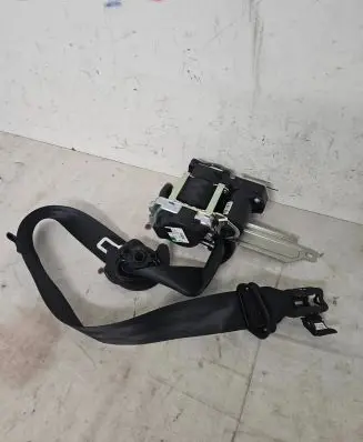 Audi Q7 4M Front seatbelt 636201300 006R0000 636201300Z