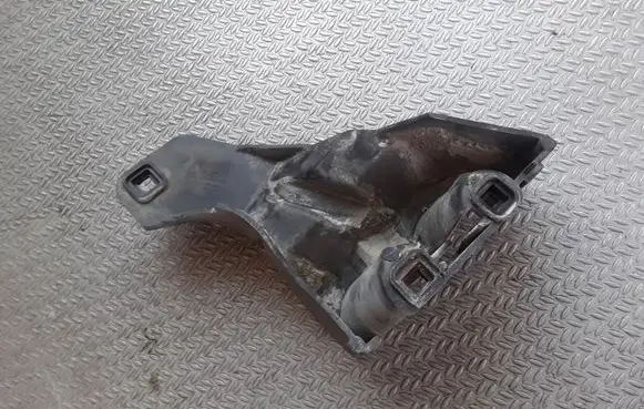Volvo V70 Bumper support mounting bracket corner 08693385