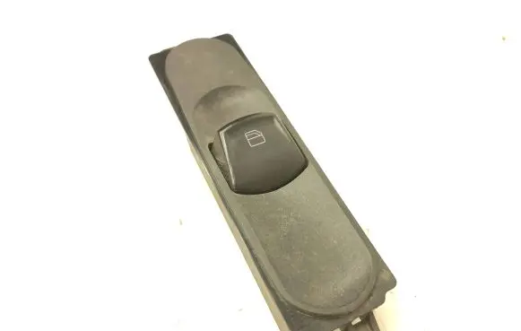 Mercedes-Benz Vito Viano W639 Electric window control switch A6395451413