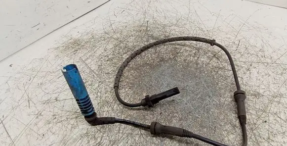 BMW 6 E63 E64 ABS rear brake sensor 258258 0265007472