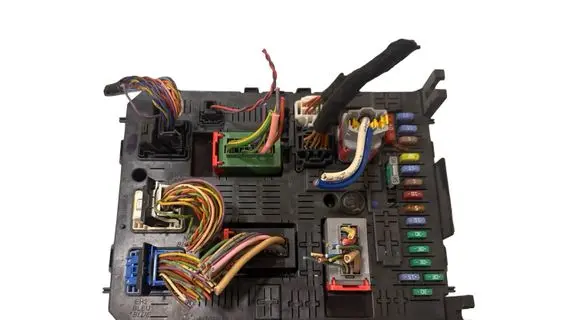 Citroen C5 Fuse module 9664059080 281201930C 281192483C