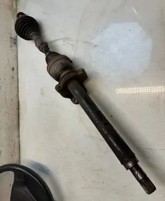 Volvo S40, V40 Front driveshaft 213312