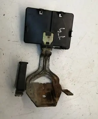Battery bracket