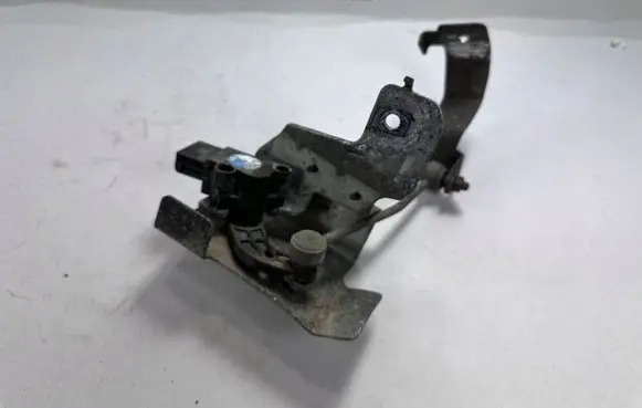 Ford Kuga II Headlight/headlamp level sensor 