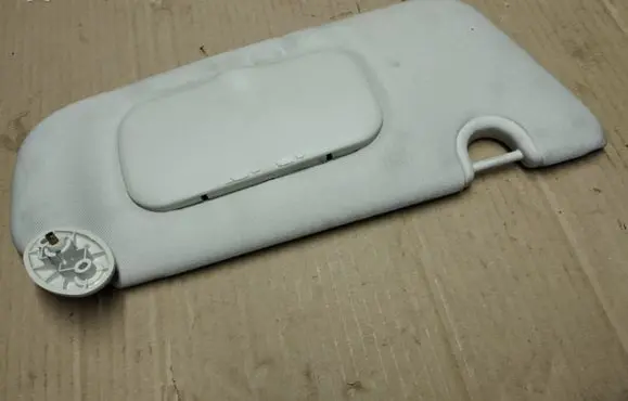 Dodge Caliber Sun visor