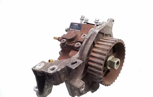 Ford Focus Fuel injection high pressure pump 0445010102
