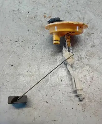 BMW 7 E65 E66 Fuel level sensor 6760539