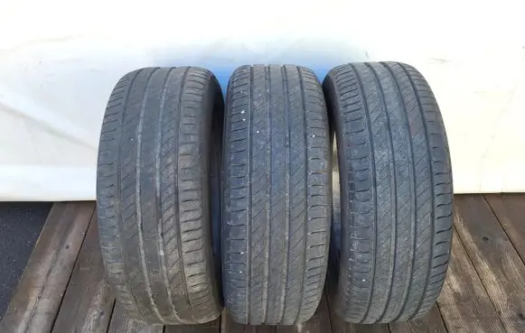 Volkswagen Golf VII R16 summer tire 
