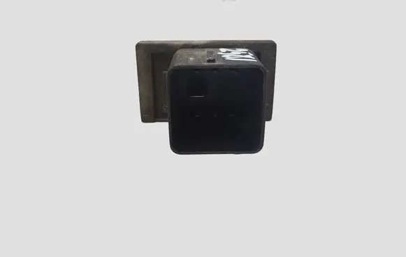 Peugeot Partner Glow plug pre-heat relay 9640469680