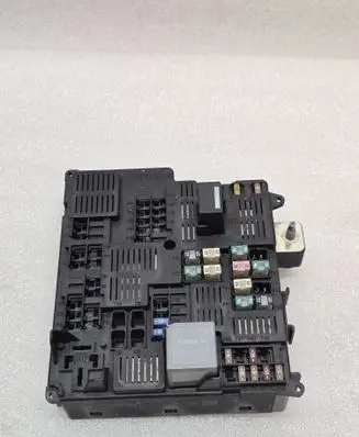 Volvo XC90 Fuse module 31398003