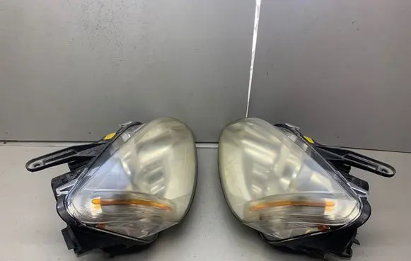 Ford Focus C-MAX Headlight/headlamp 3M5113005AH 3M5113006AH